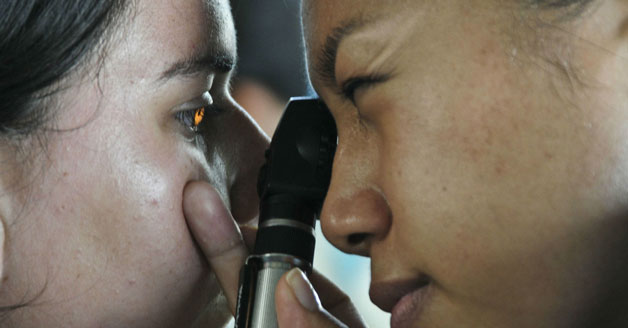 Bard eye doctor perform eye exam